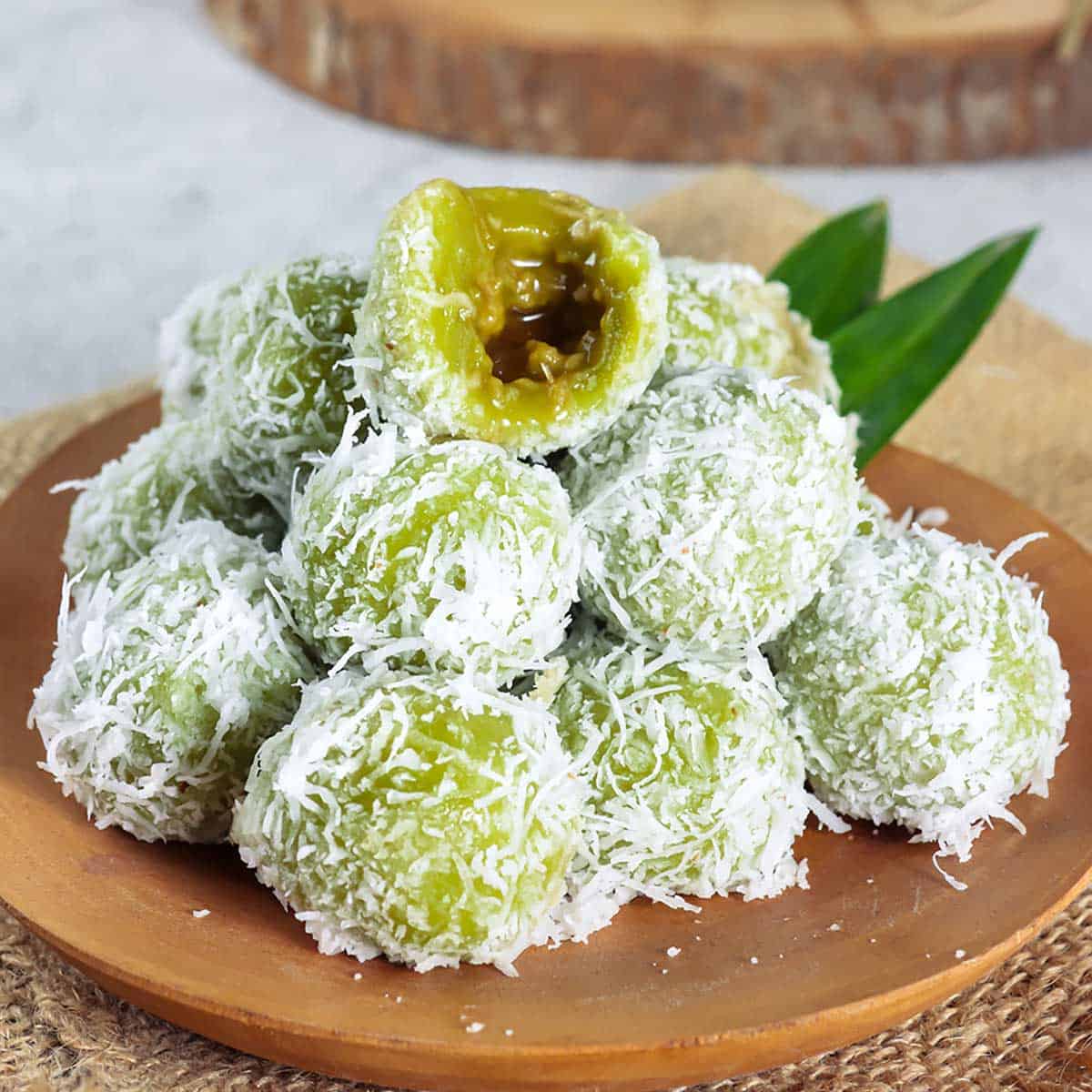 Klepon: Sweet Rice Cake Balls with Palm Sugar